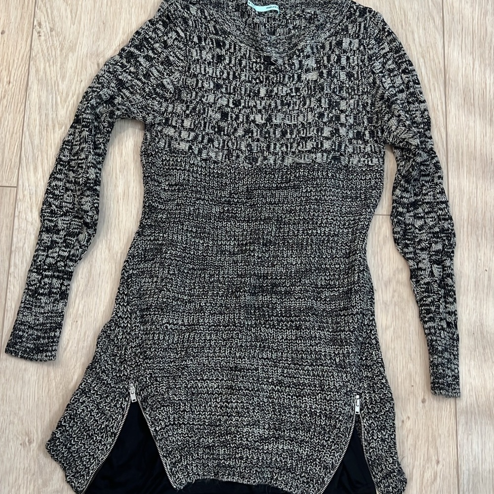Maurices Black and Gray Long Sleeve Dress